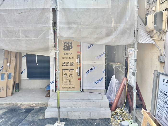 建物外観　建築中