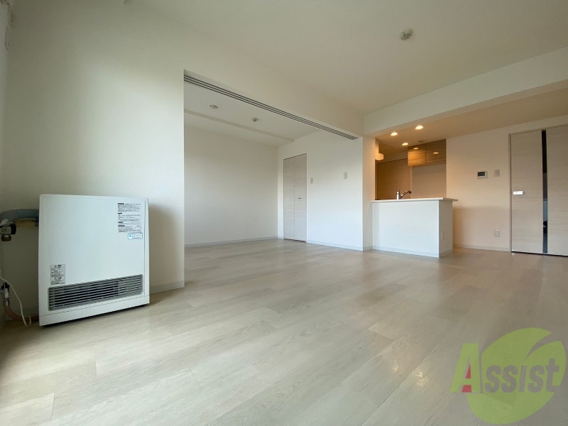 居室・リビング　広くてキレイなお部屋が広がっていて、充実した生活が送れそう。