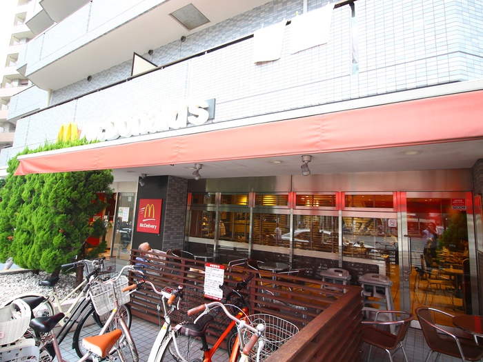 飲食店　マクドナルド 一之江駅前店（飲食店）まで962m