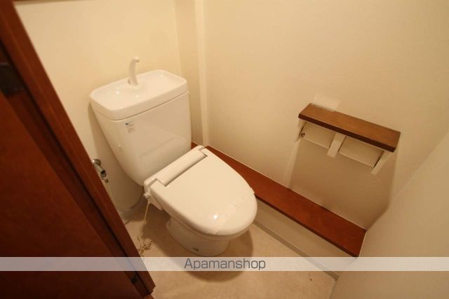 フォレステージュ江坂垂水町のトイレ写真