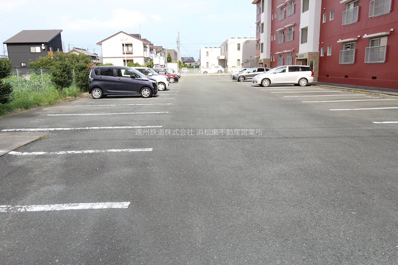 駐車場　現況優先
