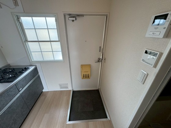 玄関　※別部屋の写真です