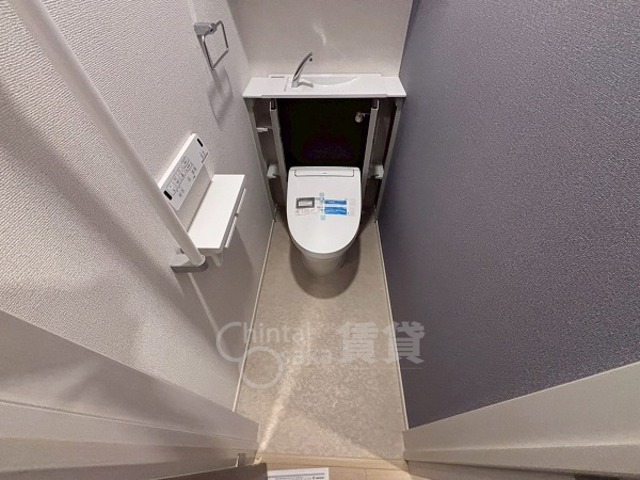 大阪モノレール本線 沢良宜駅 徒歩10分 3階建 築2年のトイレ写真