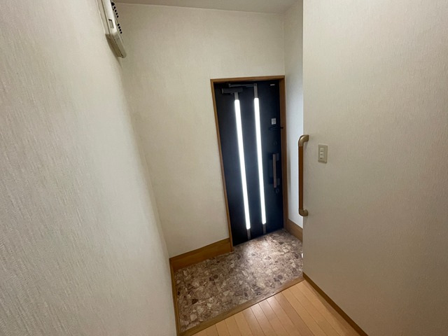 樋ノ口町戸建の玄関写真