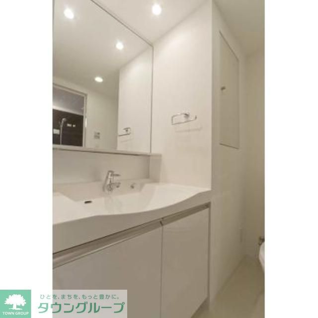 洗面設備　※写真は同タイプ住戸です。