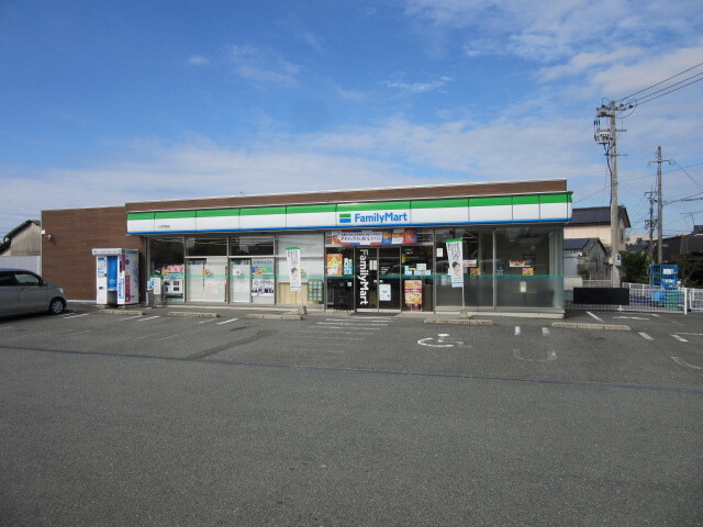 コンビニ　ファミリーマート八代竹原店（コンビニ）まで300m