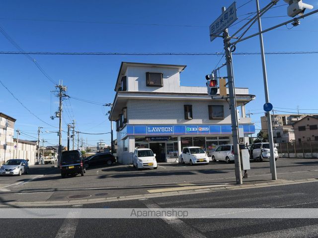 コンビニ　ローソン（コンビニ）まで548m