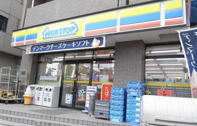 コンビニ　ミニストップ中野坂上店（コンビニ）まで242m