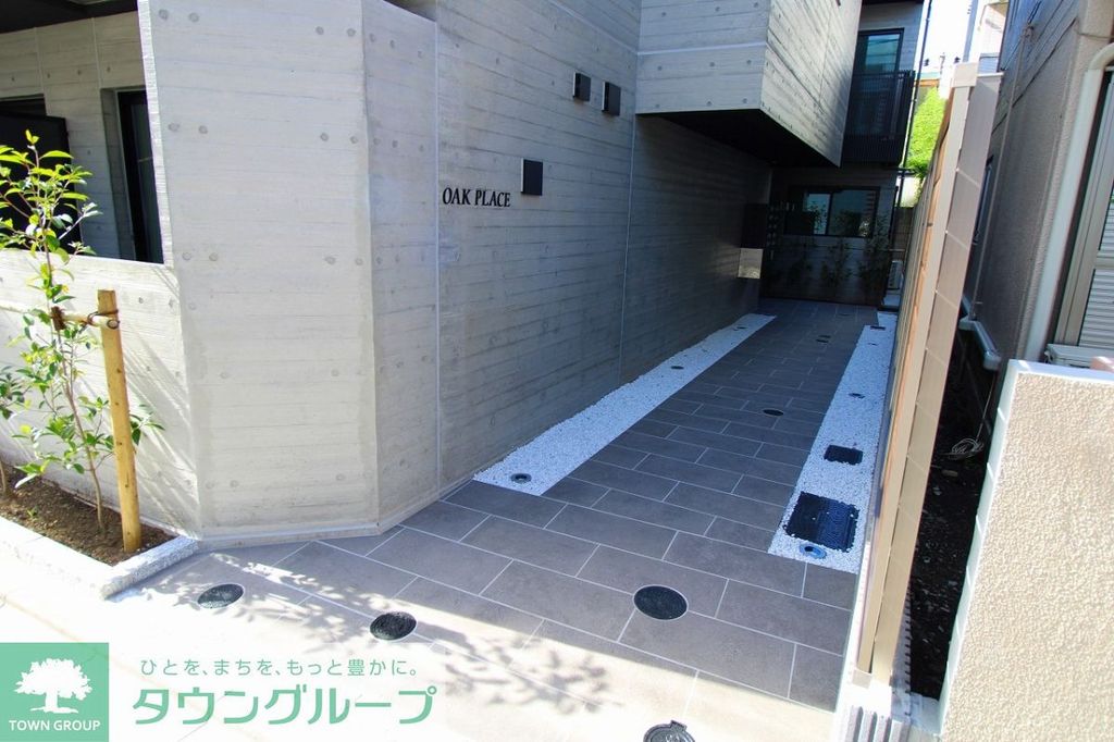 エントランス　部屋探しは株式会社　タウンハウジング　までお気軽にお問合せ…