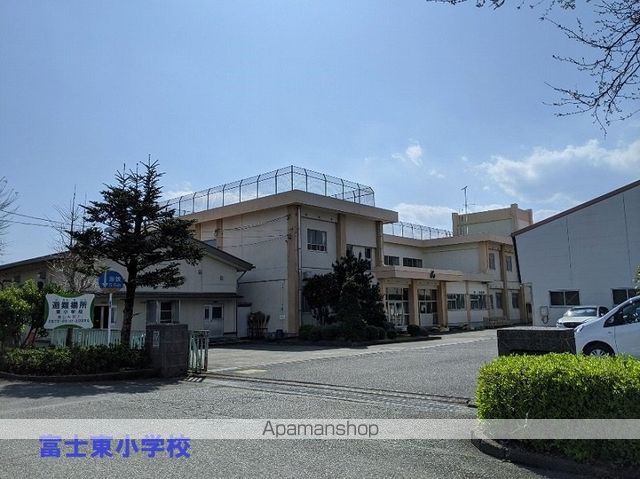 小学校　東小学校（小学校）まで1136m