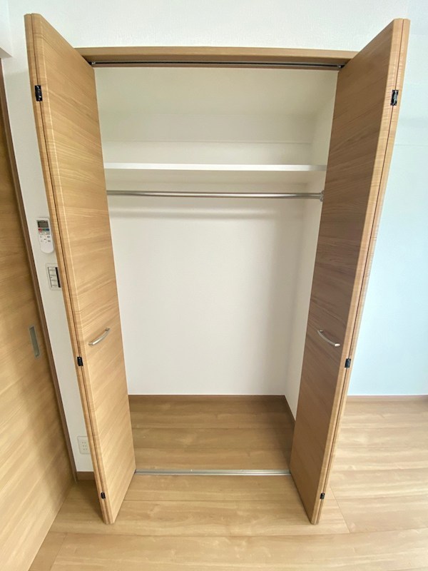収納　（参考写真）同じ間取の別のお部屋です
