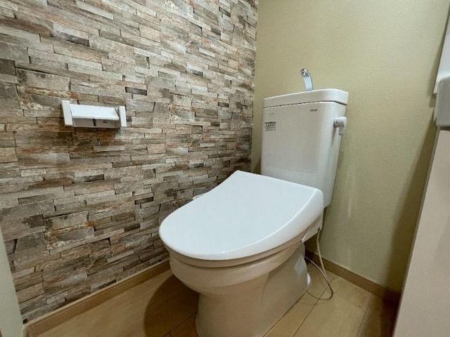 小田急江ノ島線 南林間駅 徒歩4分 2階建 築2年のトイレ写真