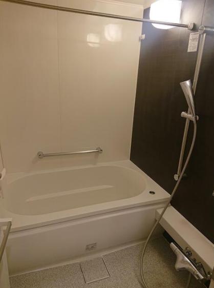 バス・シャワールーム　※別部屋写真