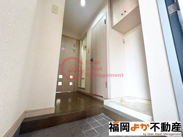 玄関　明るい玄関です