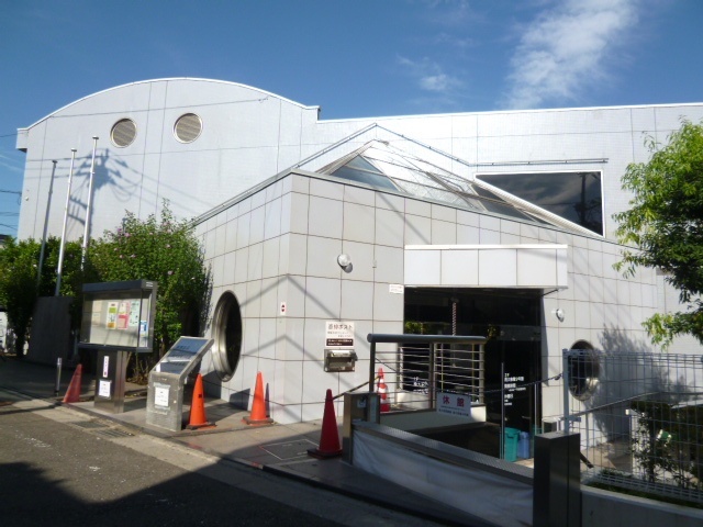 図書館　練馬区立南大泉図書館（図書館）まで1200m
