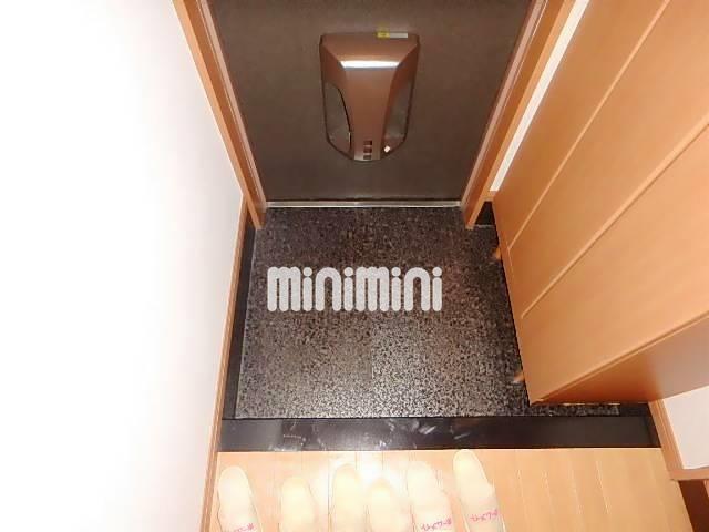 玄関　お手入れのし易い玄関