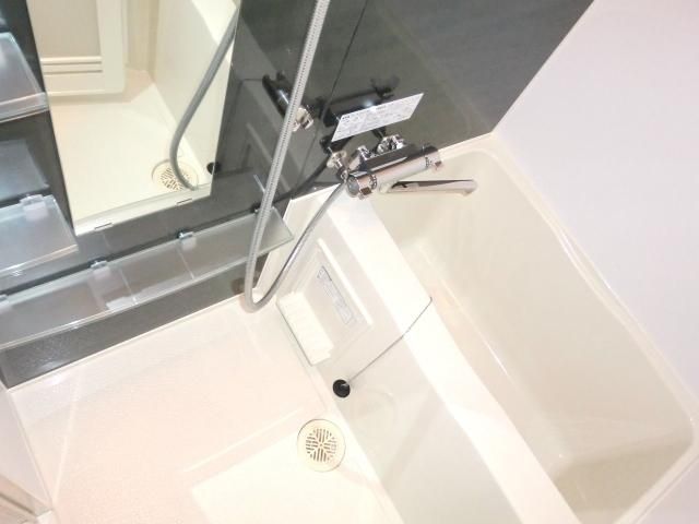 バス・シャワールーム　★別のお部屋の写真です★