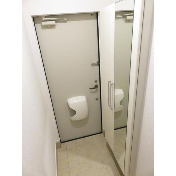 パエーゼTの玄関写真