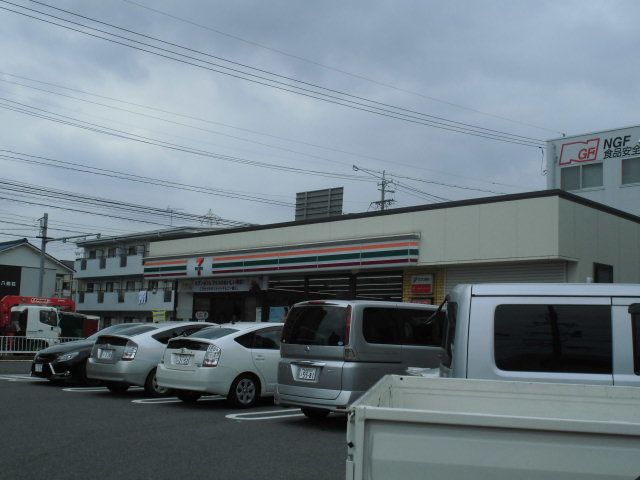 コンビニ　セブンイレブン名古屋八剣2丁目店（コンビニ）まで208m