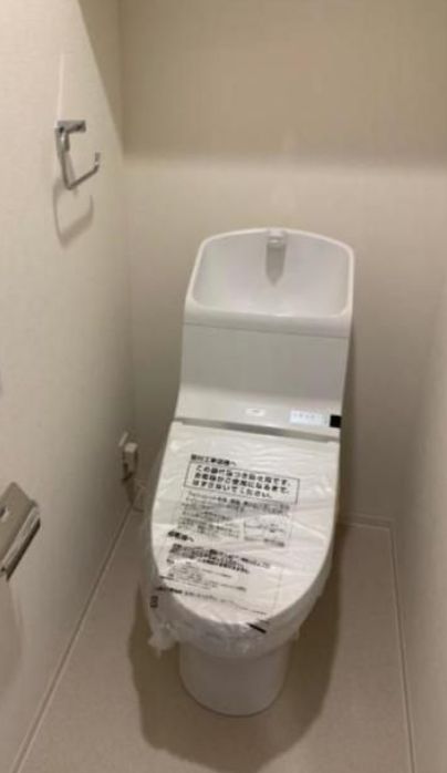 トイレ　別号室参考写真