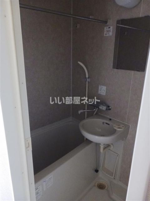 リクレイシア蒲田の風呂写真