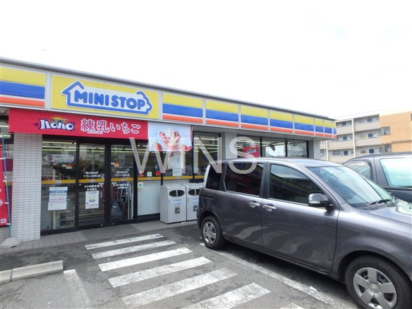 コンビニ　ミニストップつつじケ丘南口店（コンビニ）まで159m