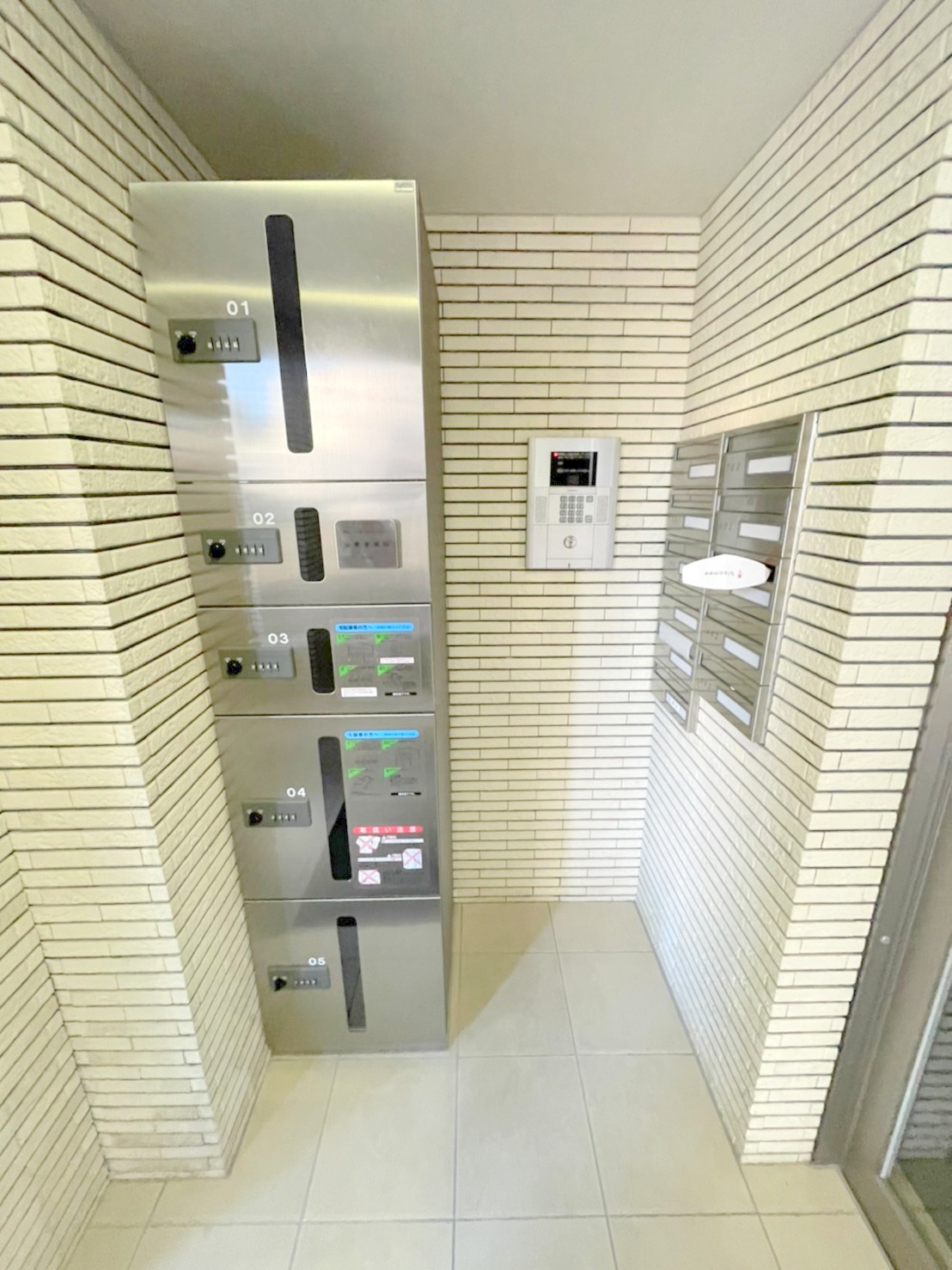 その他共有部分　宅配ボックスとモニター付きのオートロックも完備されています♪