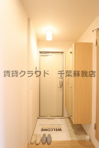 玄関　全身鏡でお出かけ前に身だしなみチェック♪