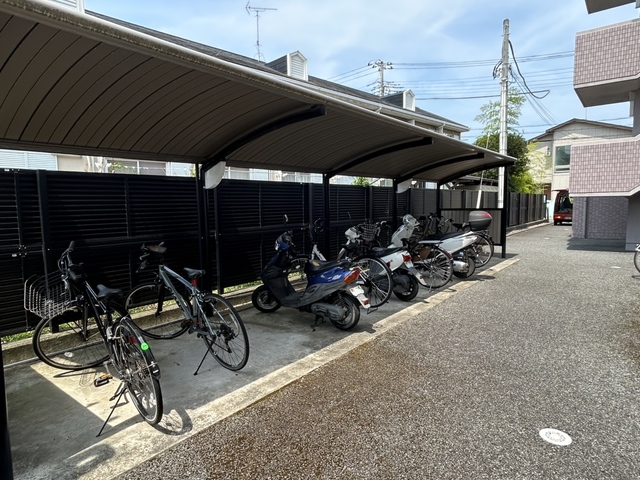ＪＲ東海道本線 三島駅 バス乗車時間：5分 最寄りバス停で下車 徒歩7分 4階建 築20年の外観写真