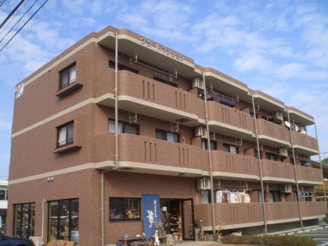 ＪＲ日豊本線 蓮ケ池駅 バス乗車時間：15分 最寄りバス停で下車 徒歩1分 築23年