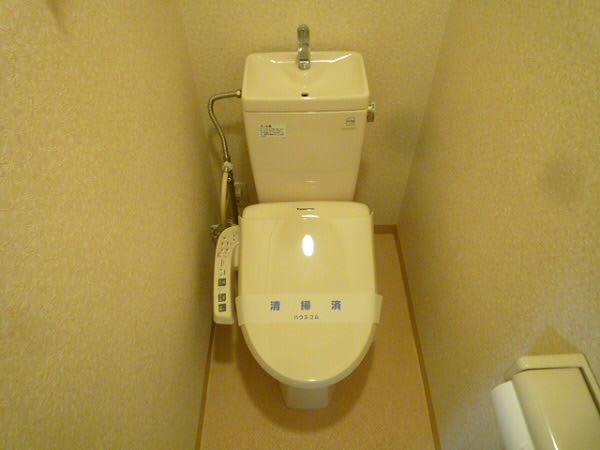 京王井の頭線 高井戸駅 徒歩5分 5階建 築24年のトイレ写真