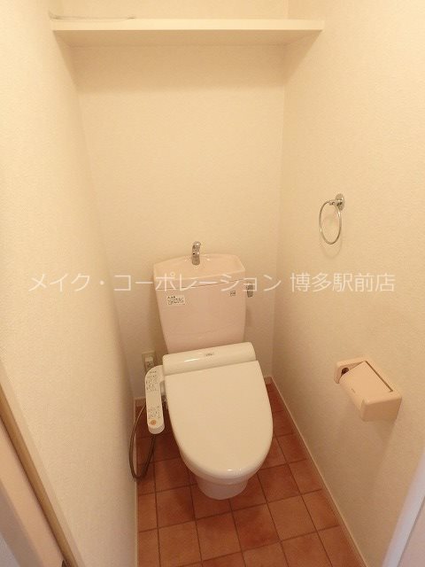 地下鉄空港線 祇園駅 徒歩5分 11階建 築23年のトイレ写真