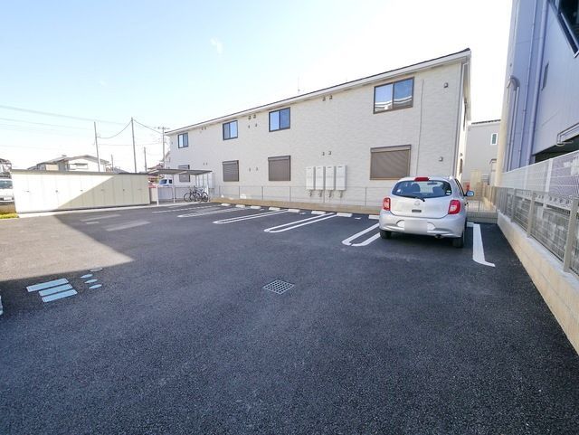 駐車場　駐車場