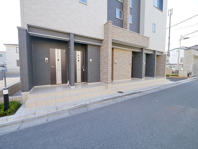 エントランス　エントランス