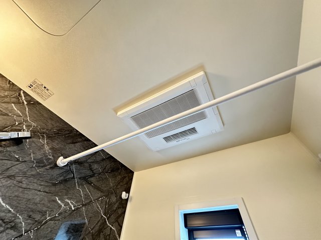 その他設備　室内物干し