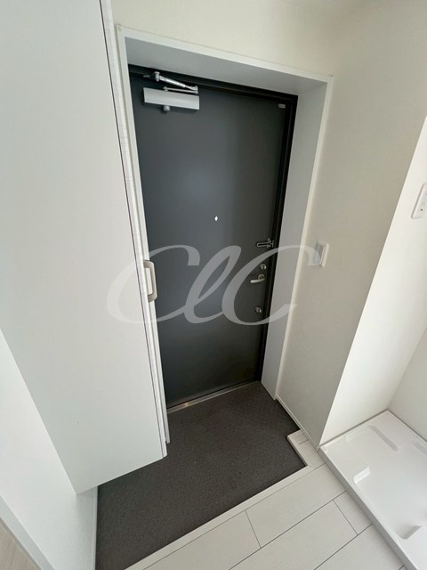ＪＲ常磐線 綾瀬駅 徒歩10分 5階建 築3年の玄関写真