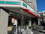コンビニ　ローソンストア100　綾瀬三丁目店（コンビニ）まで609m