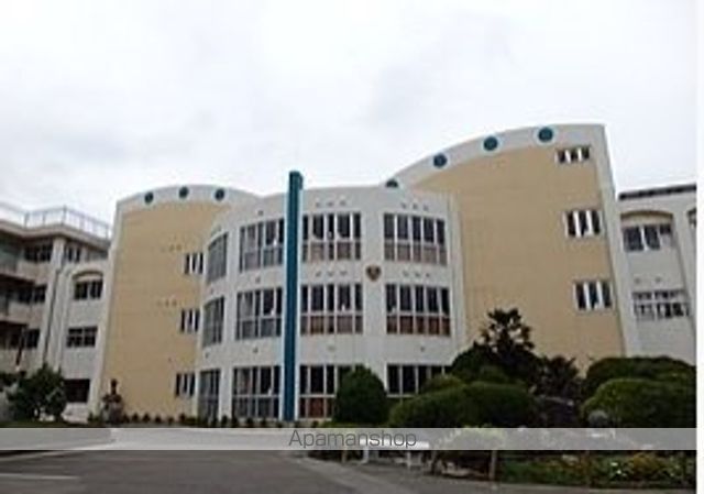 小学校　さいたま市立浦和別所小学校（小学校）まで777m