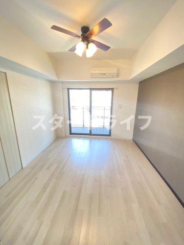 阪急宝塚線 三国駅 徒歩12分 8階建 築9年の居間写真