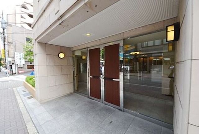 エントランス　建物の内部です