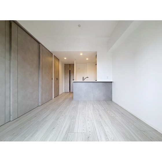 S-RESIDENCE博多駅東awesomeの居間写真