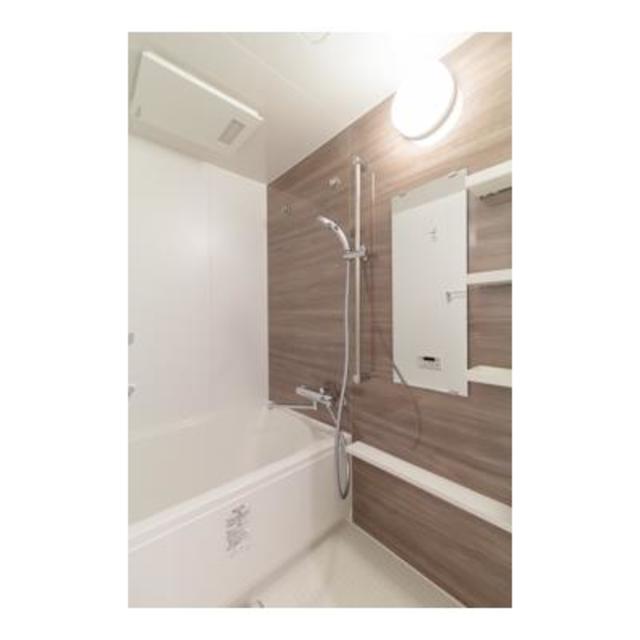 バス・シャワールーム　※写真は同タイプ住戸です。