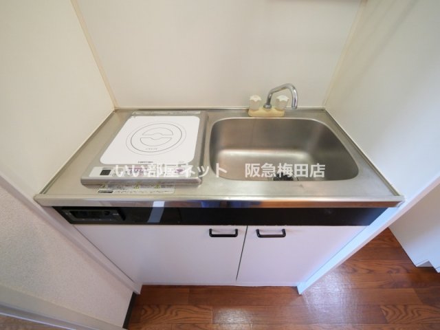 キッチン　※写真は反転タイプ※