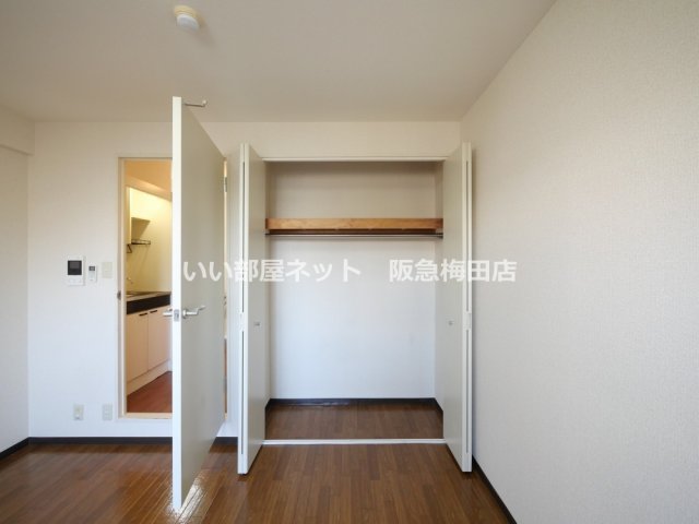 収納　※写真は反転タイプ※