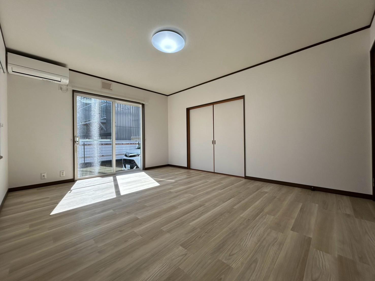 愛子中央2丁目戸建の居間写真