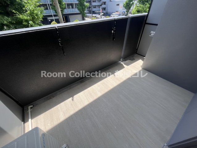 バルコニー　※同物件他部屋写真 反転、色違いの場合有 現況優先