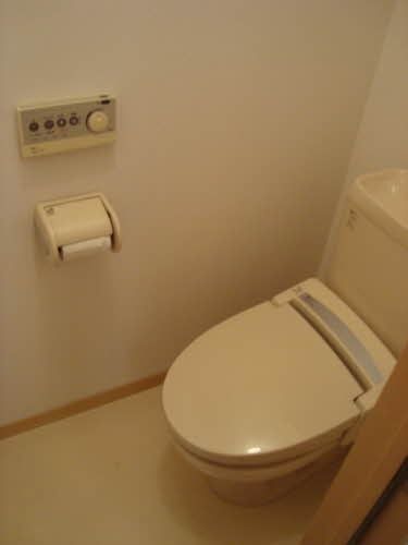 シューレ西三城のトイレ写真
