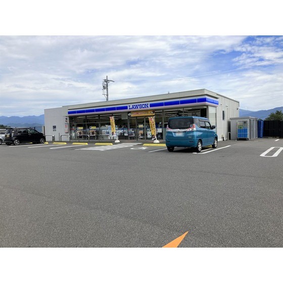 コンビニ　ローソン長野田中店（コンビニ）まで971m