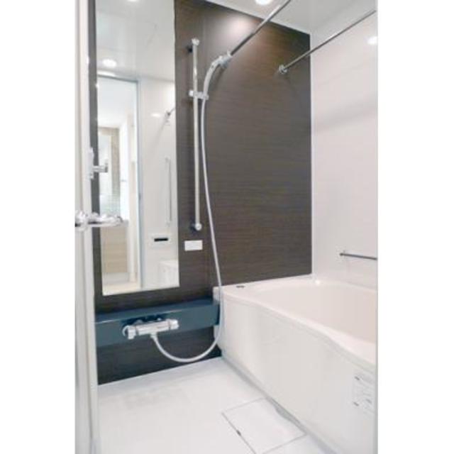 バス・シャワールーム　※写真は同タイプ住戸です。