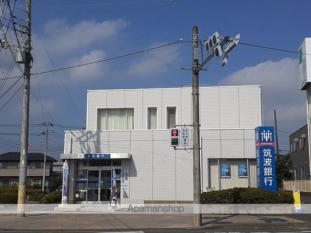 銀行　筑波銀行赤塚支店（銀行）まで374m